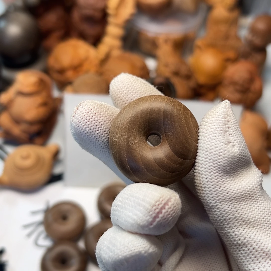 檀香木老山檀香 小平安扣 微瑕