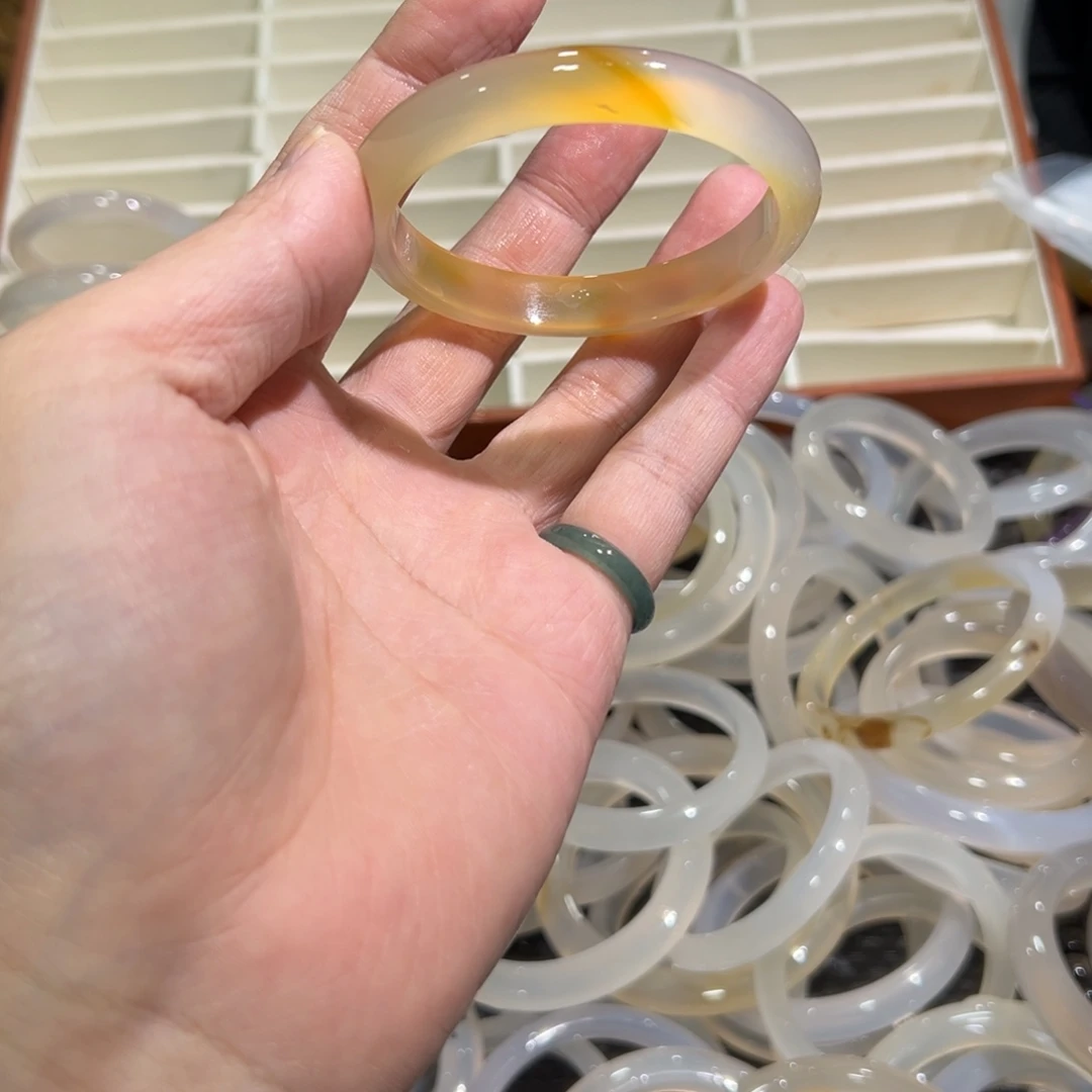 玛瑙/玉髓未镶嵌手镯57圈15