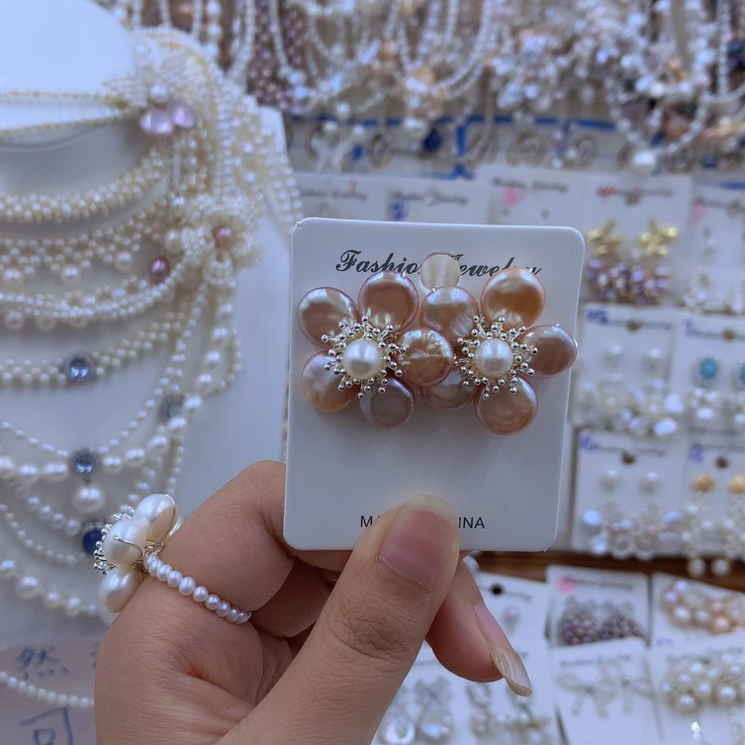 淡水珍珠铂Pt900镶嵌颈饰