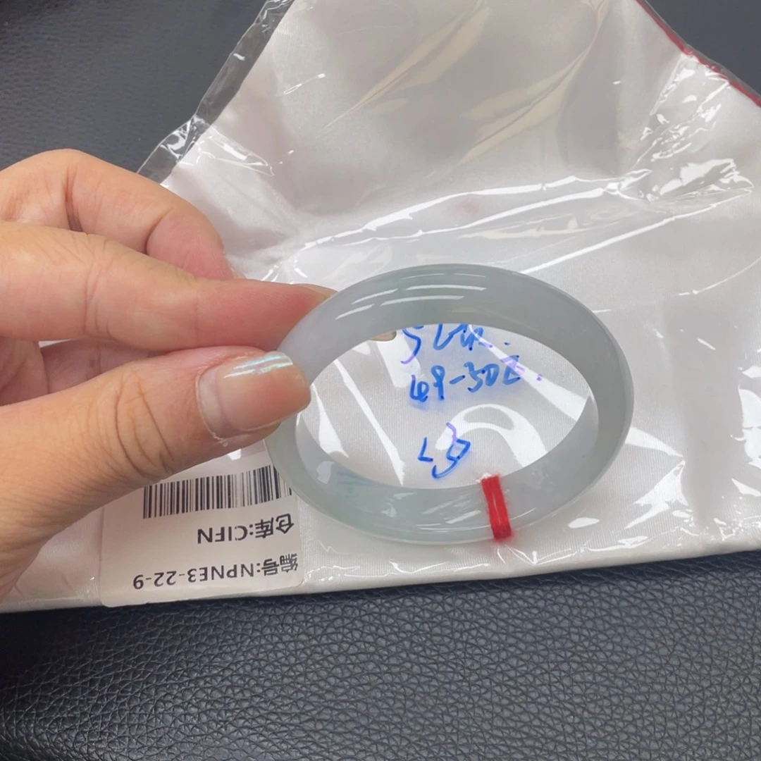 未镶嵌手镯翡翠翡翠手镯