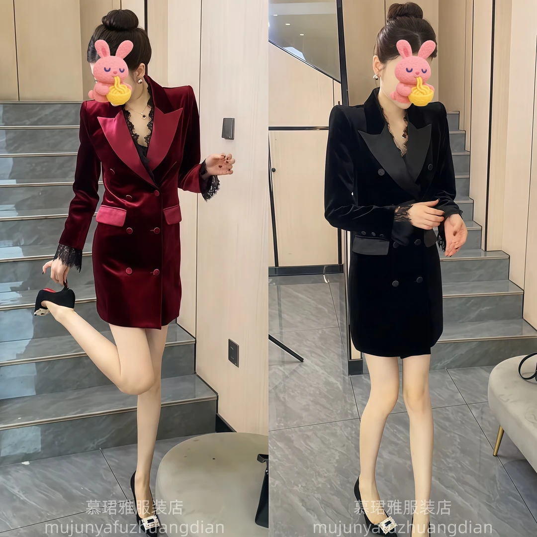 高级感时尚女装2025年秋冬新款西服领蕾丝边双排扣中长款连衣裙