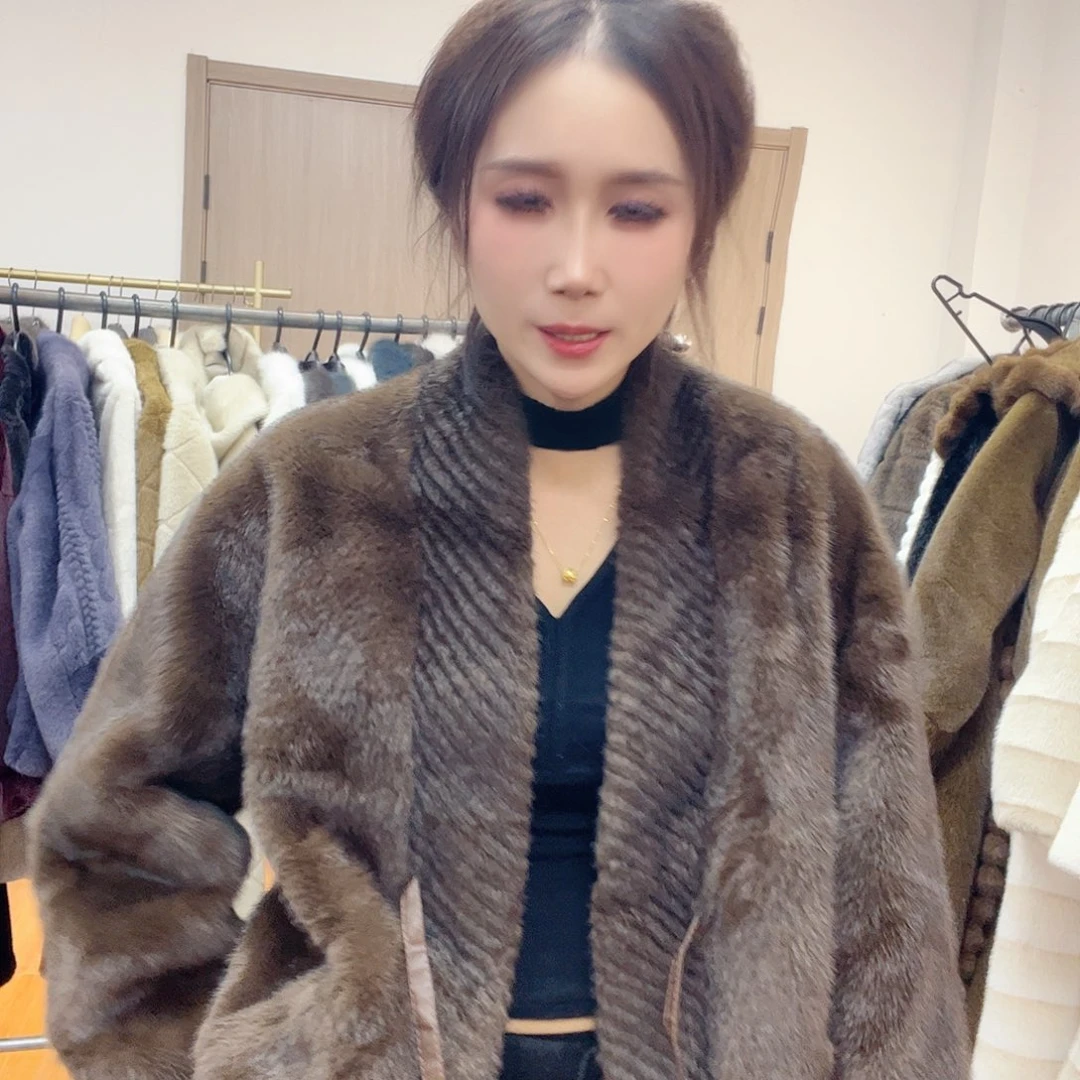 55号皮毛一体外套