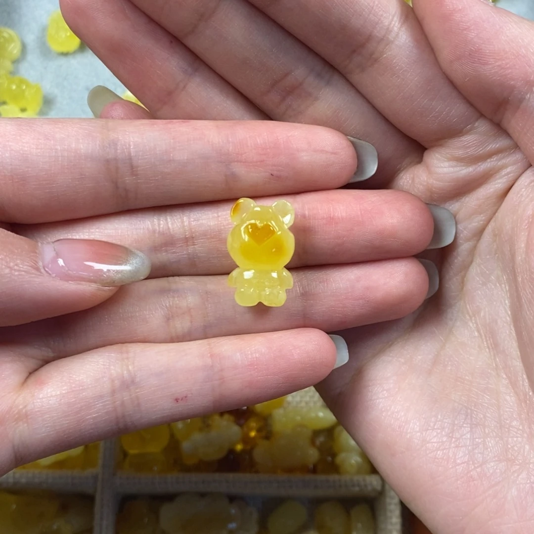 琥珀裸石未镶嵌请***Z小熊