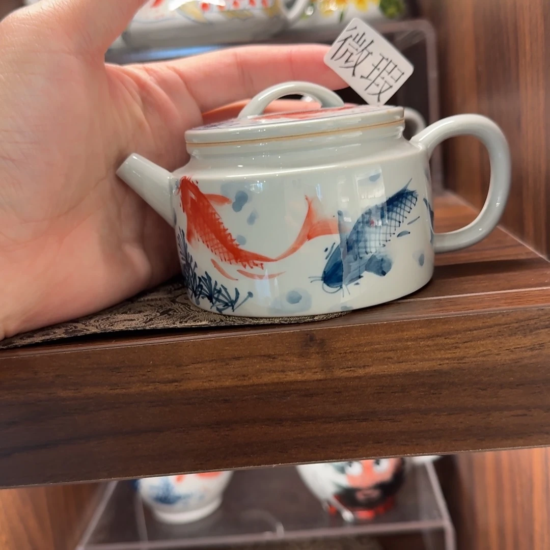 釉下手绘茶具微瑕