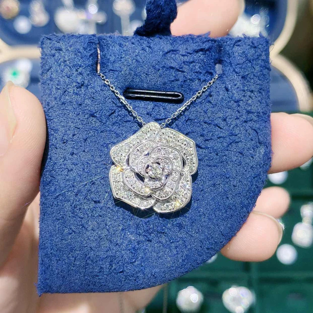 【闪购商品】颈饰铂Pt900镶嵌钻石