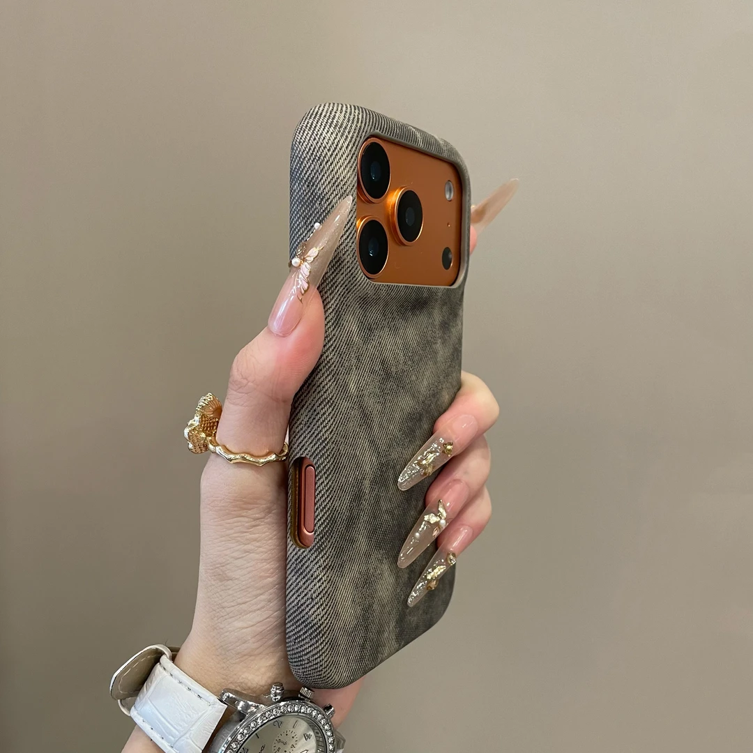 复古做旧晕染色牛仔布适用iPhone17pro手机壳16pm时尚15高级14pro