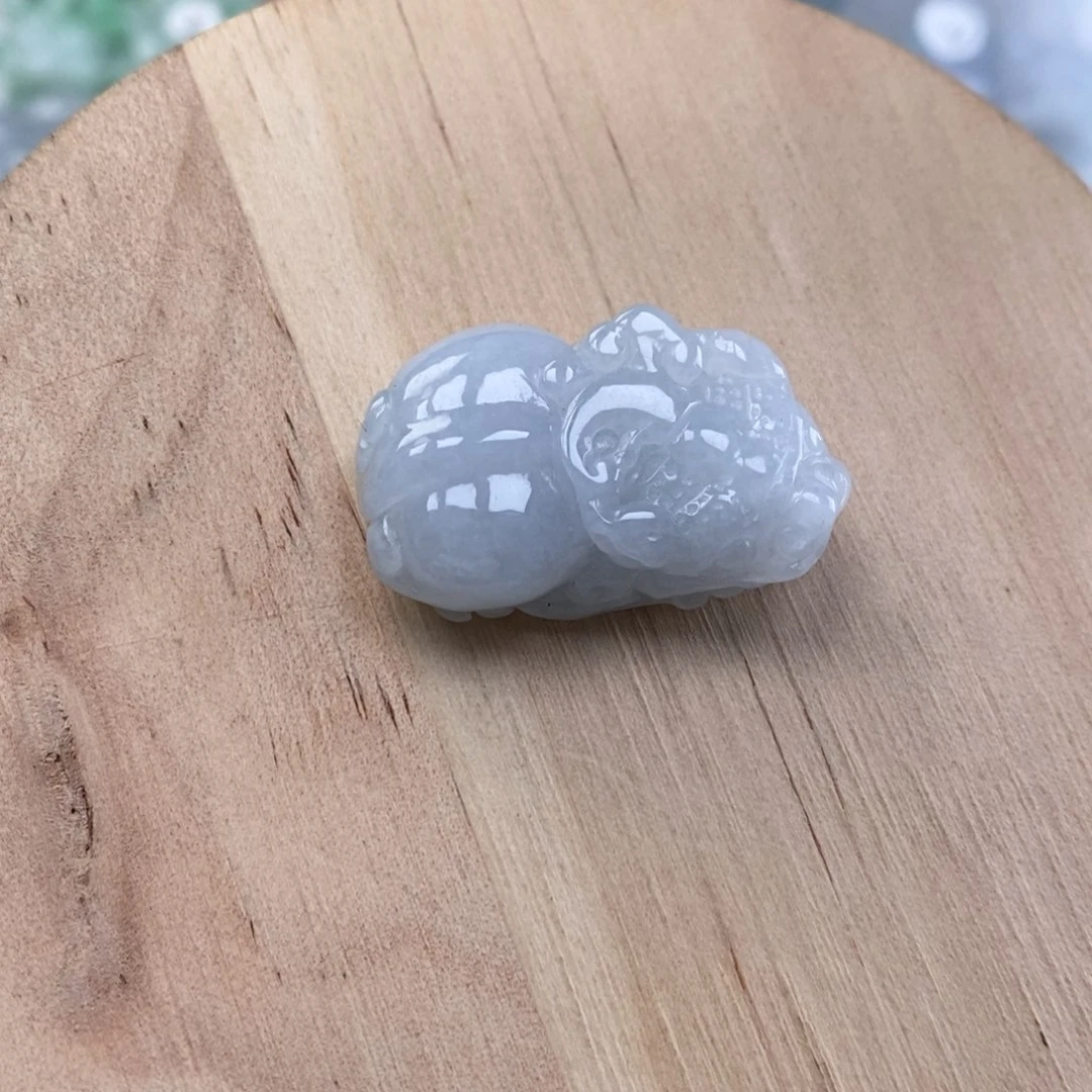 疯***牛翡翠未镶嵌颈饰如意貔貅手链