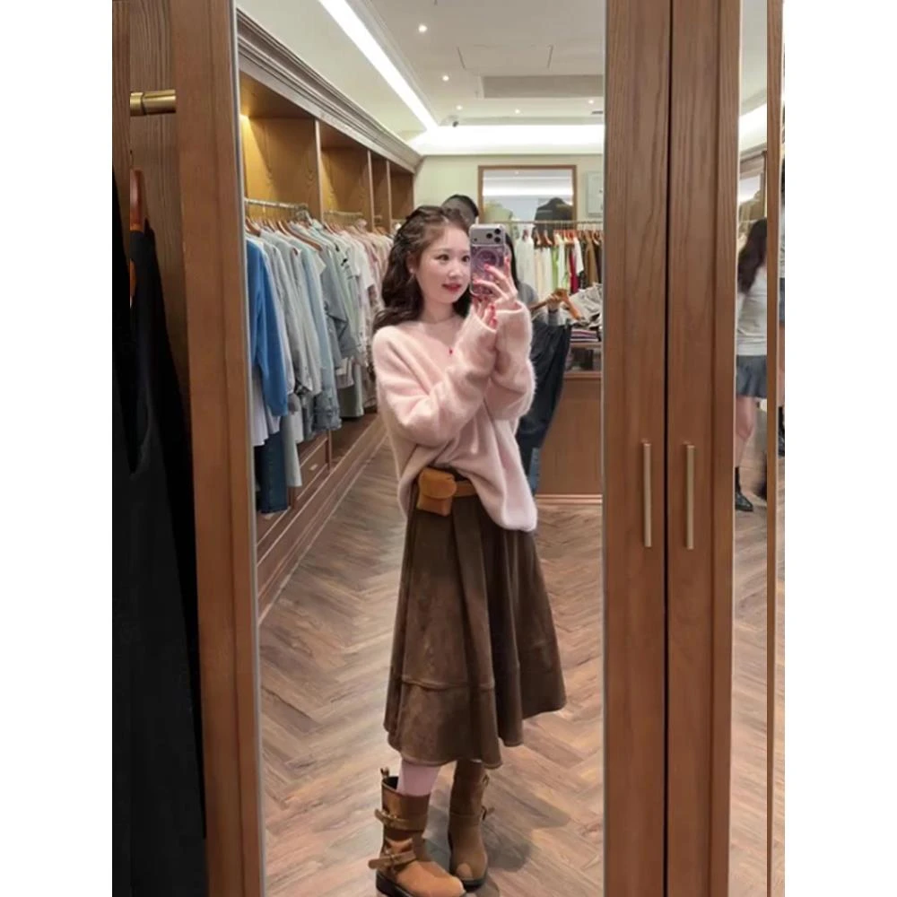 粉色圆领套头长袖毛衣上衣女2025秋冬新款咖色A字半身裙两件套装