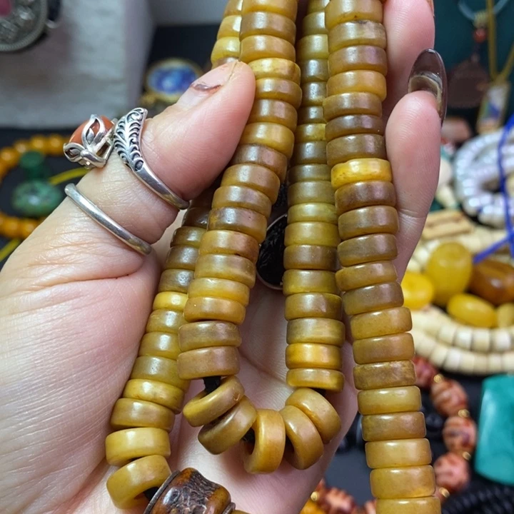 泥塑擦擦的吊坠和