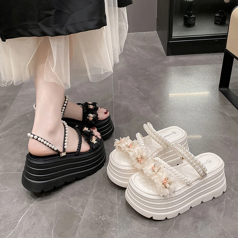 法式绝美凉拖鞋女夏外穿2025新款配裙子两穿厚底增高珍珠花朵凉鞋