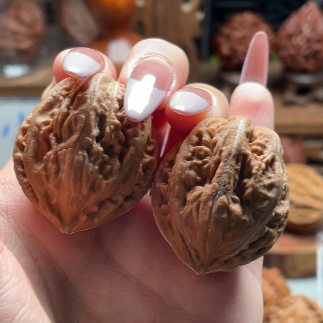 把件文玩核桃小楸香32