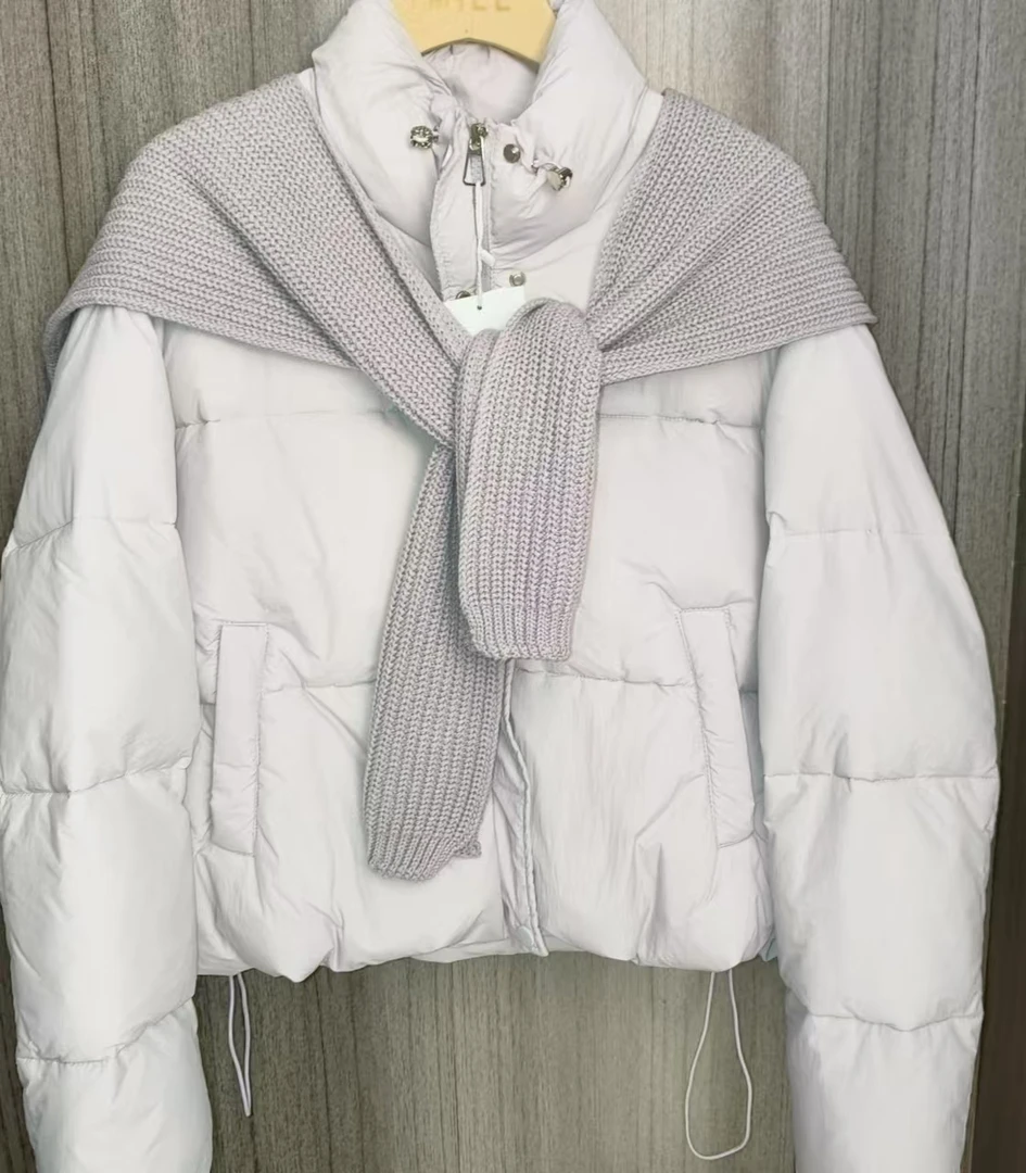 羽绒服外套（冬季披肩可取）