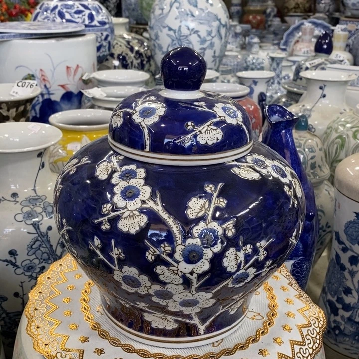 摆件手绘陶瓷冰梅花茶叶罐