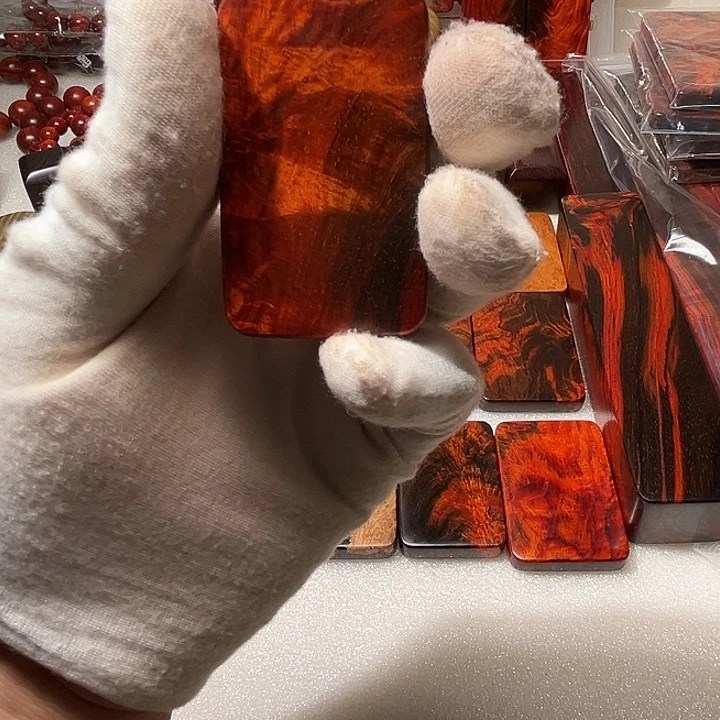 交趾黄檀（大红酸枝）