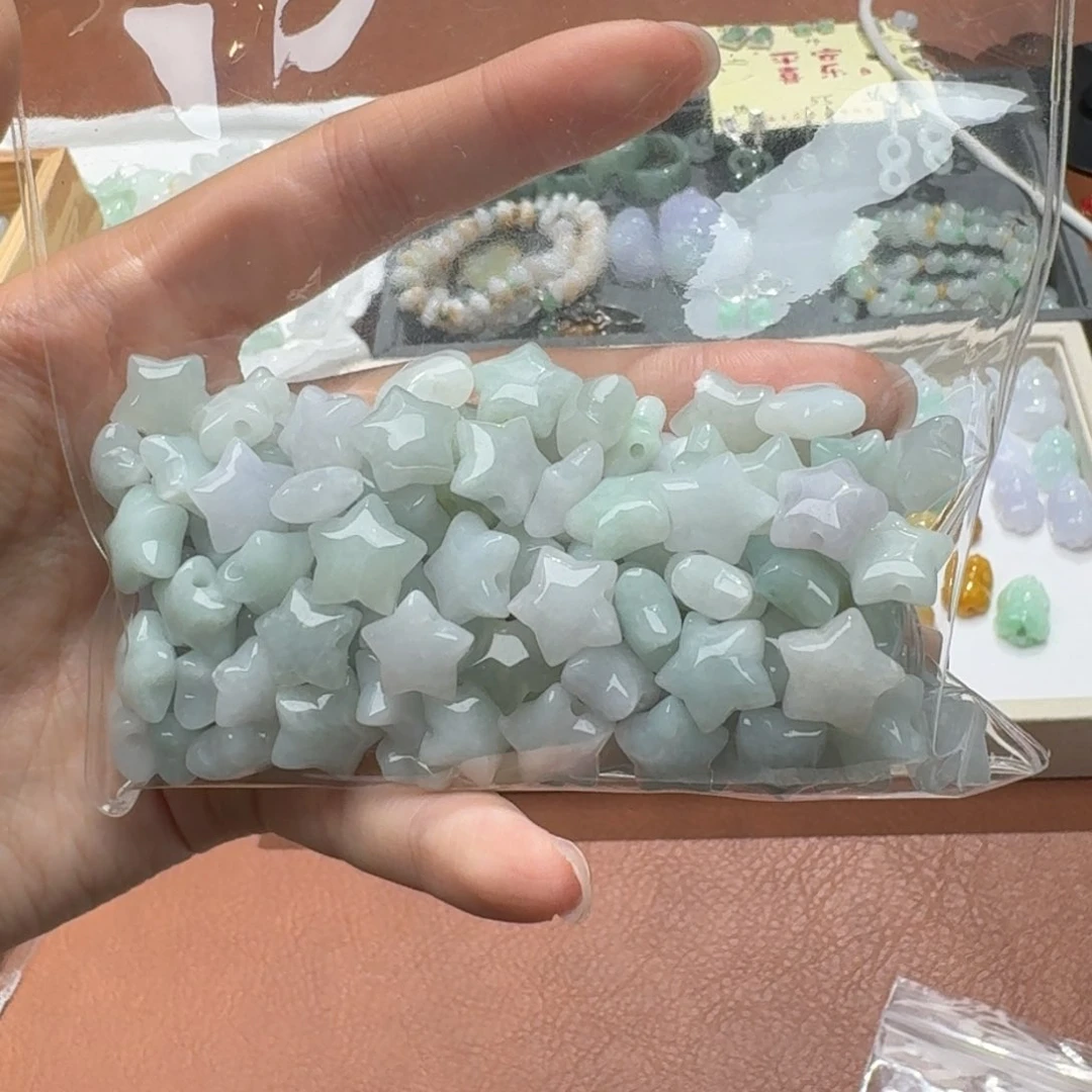 未镶嵌挂件翡翠福利10个，不包邮，拍邮费发货