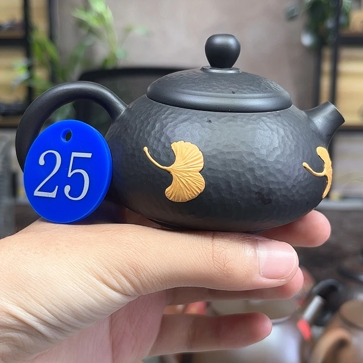 120毫升微微瑕纯手工锤纹堆雕胖墩壶