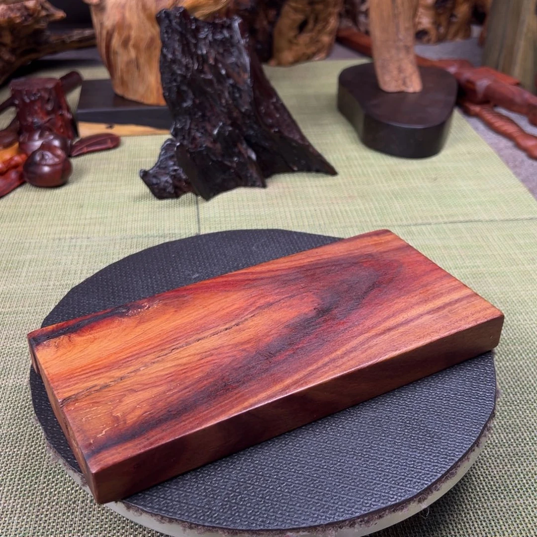 大果紫檀（缅甸花梨）禾*