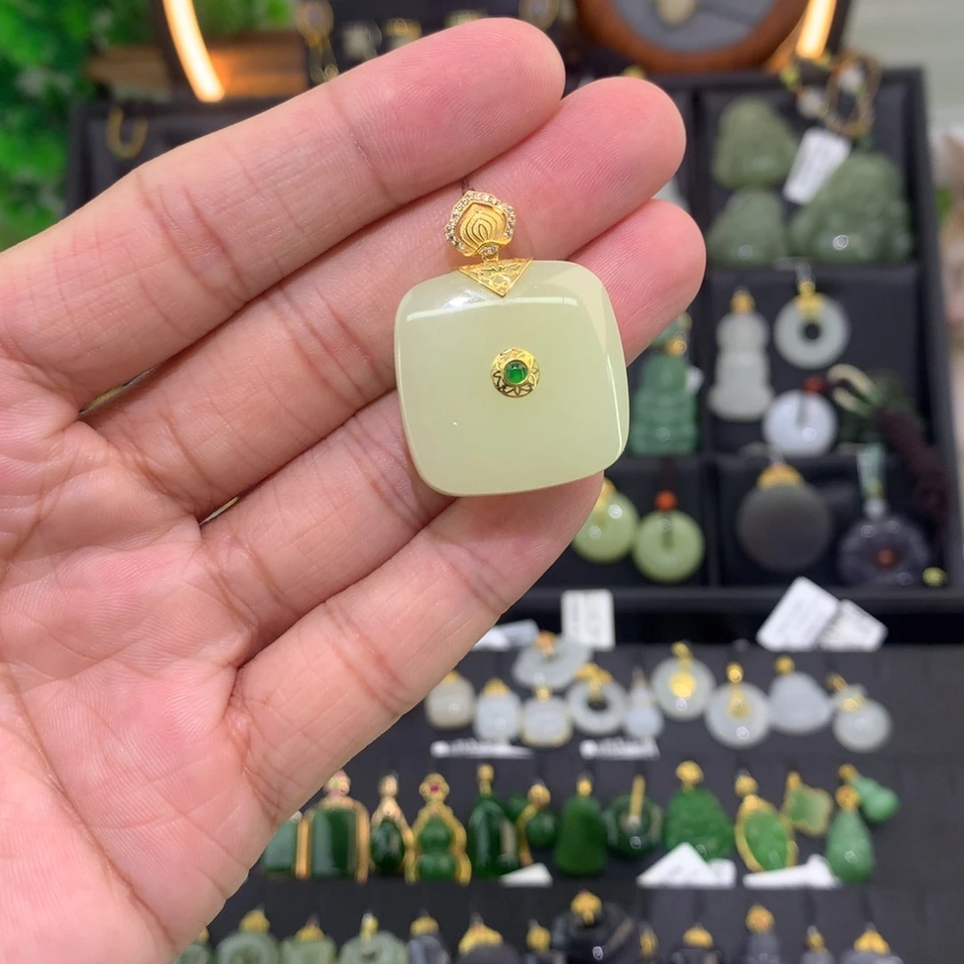 和田玉（黄玉）18K金镶嵌吊坠(赠链)?****！