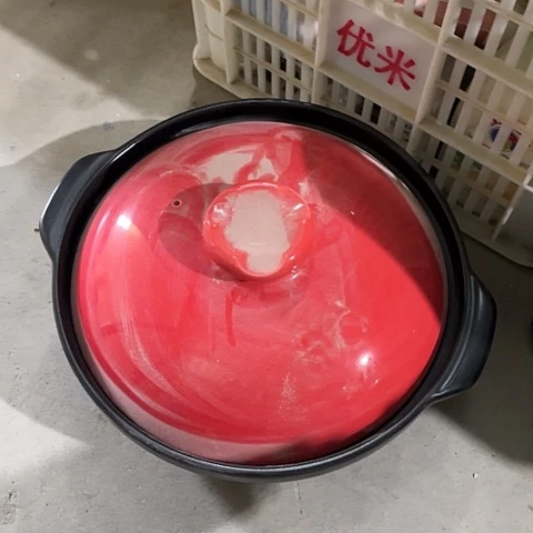 微瑕，明火，口径30高10dx带盖红，4L