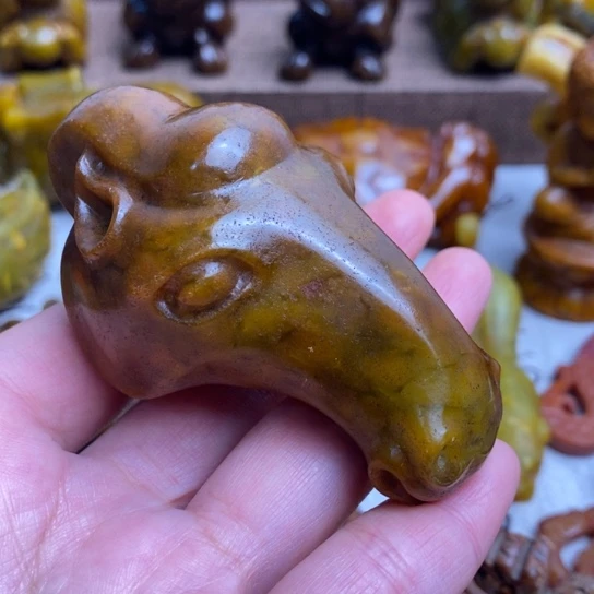 蛇纹石玉未镶嵌颈饰101