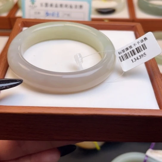 【闪购商品】未镶嵌手镯和田玉某*某52.2
