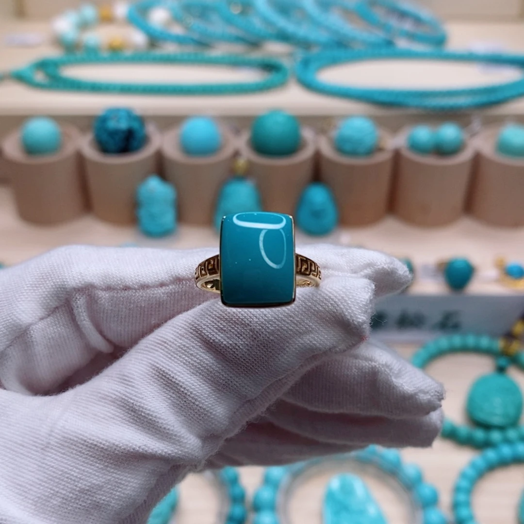 绿松石珠宝奇石18K金镶嵌