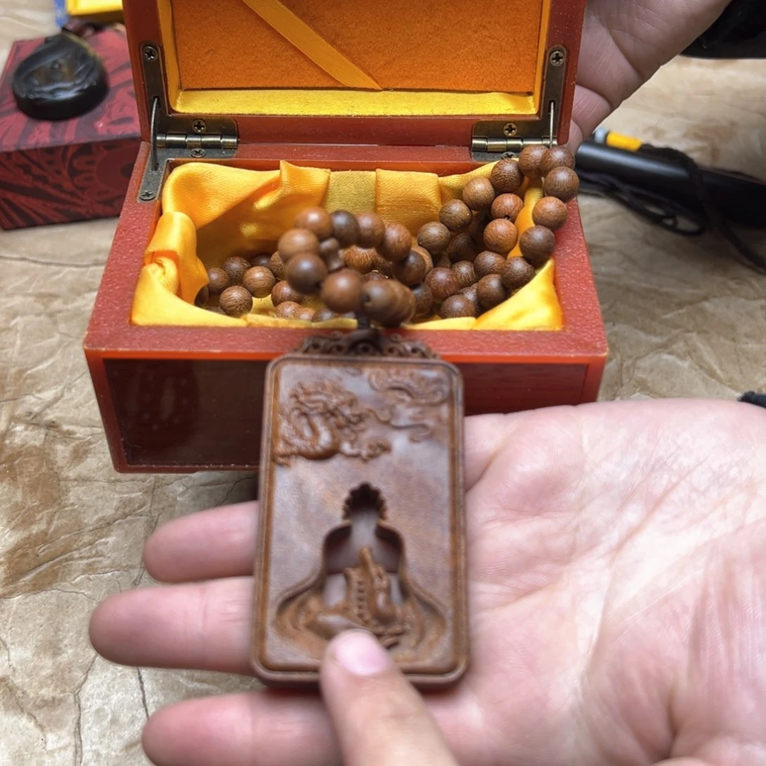 大叶紫檀（黑酸枝木类）