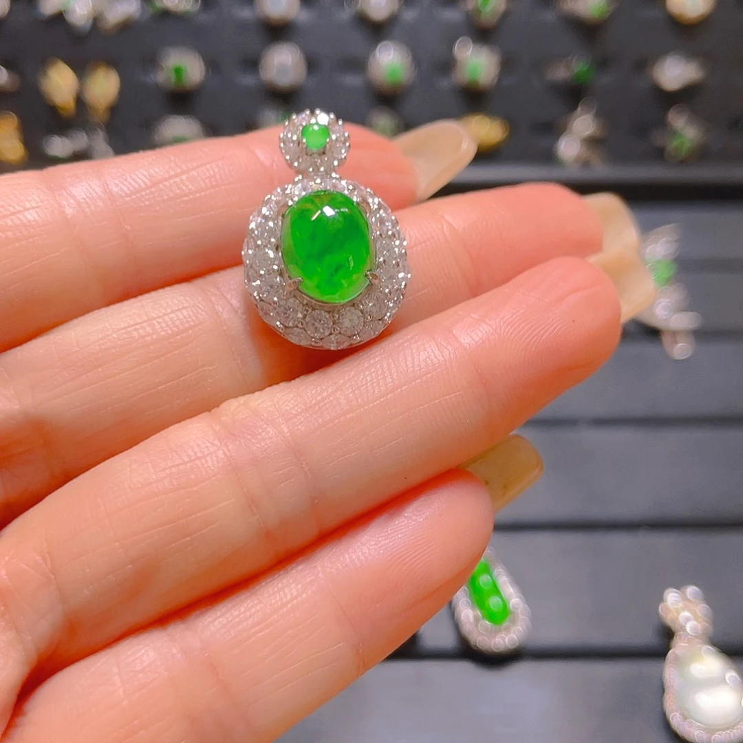 未镶嵌手链翡翠吊坠