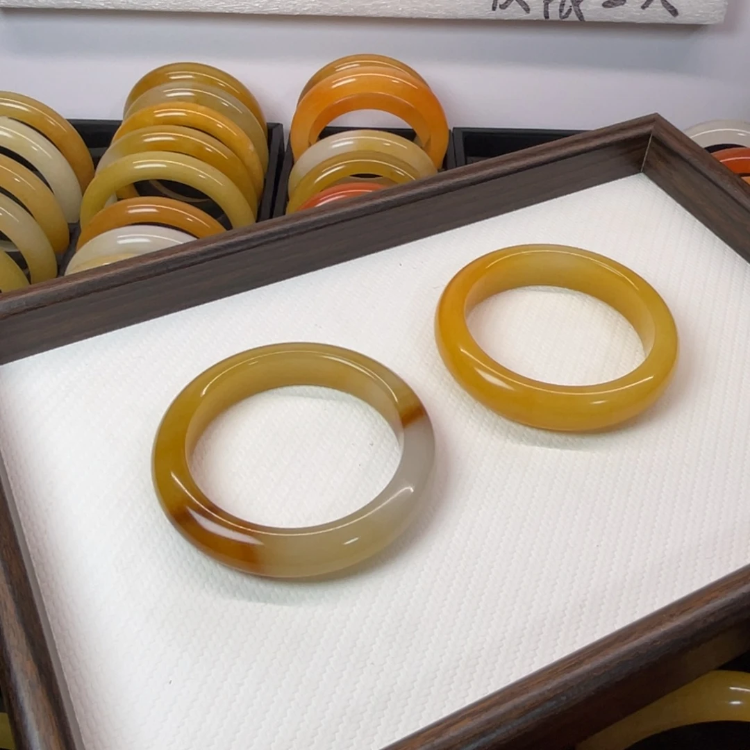 石英质玉（黄龙玉）未镶嵌手镯