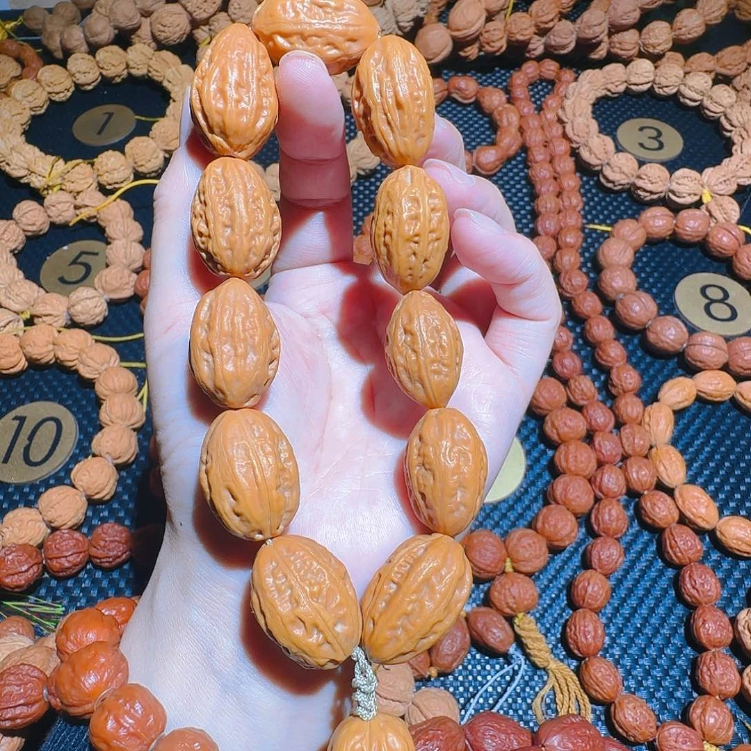 文玩核桃吊坠玉米