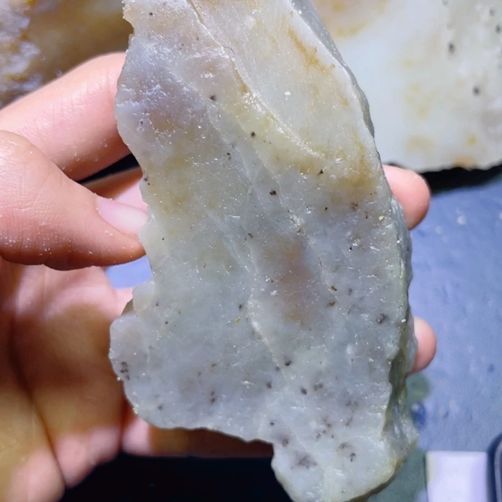 和田玉未镶嵌珠宝半成品