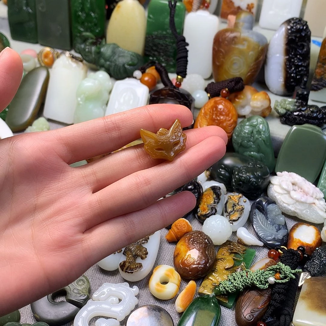 未镶嵌和田玉挂件