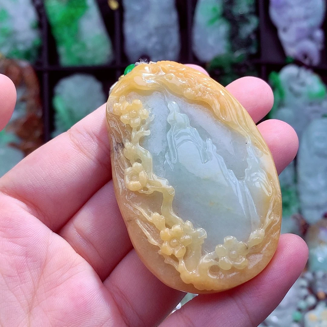 翡翠未镶嵌颈饰挂件