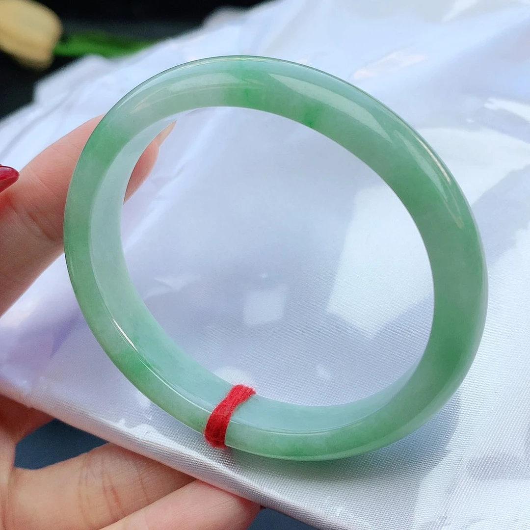 翡翠手镯未镶嵌54贵妃882278