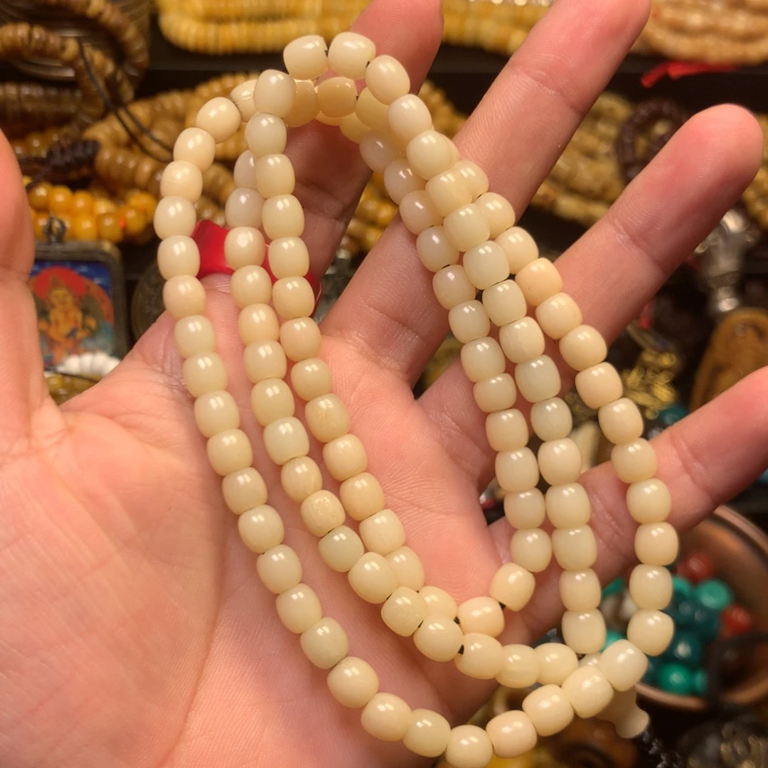 泥塑娘啦擦擦骰子