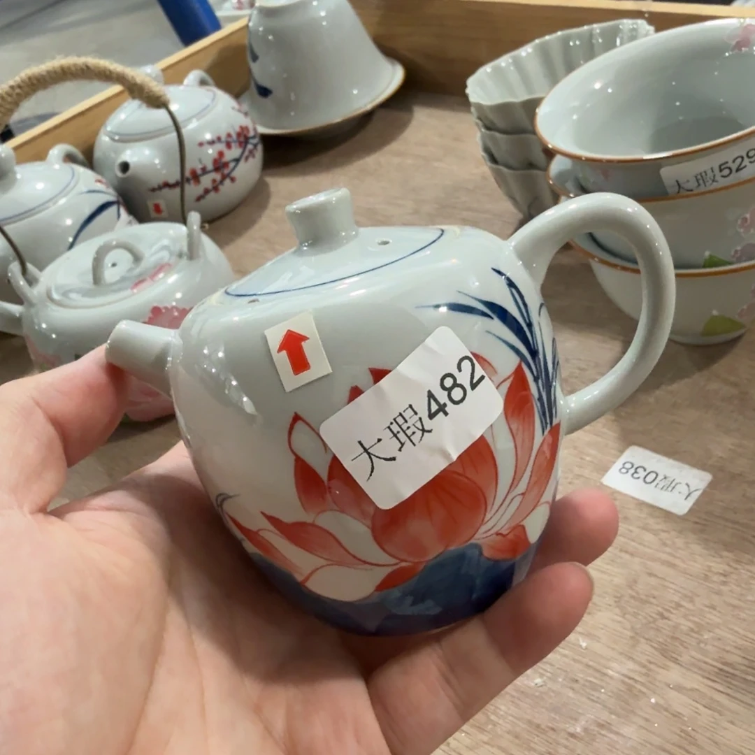 釉下手绘茶具微瑕