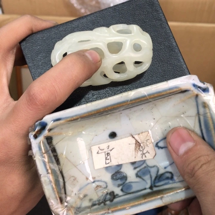 陶瓷孤品单件车里拍