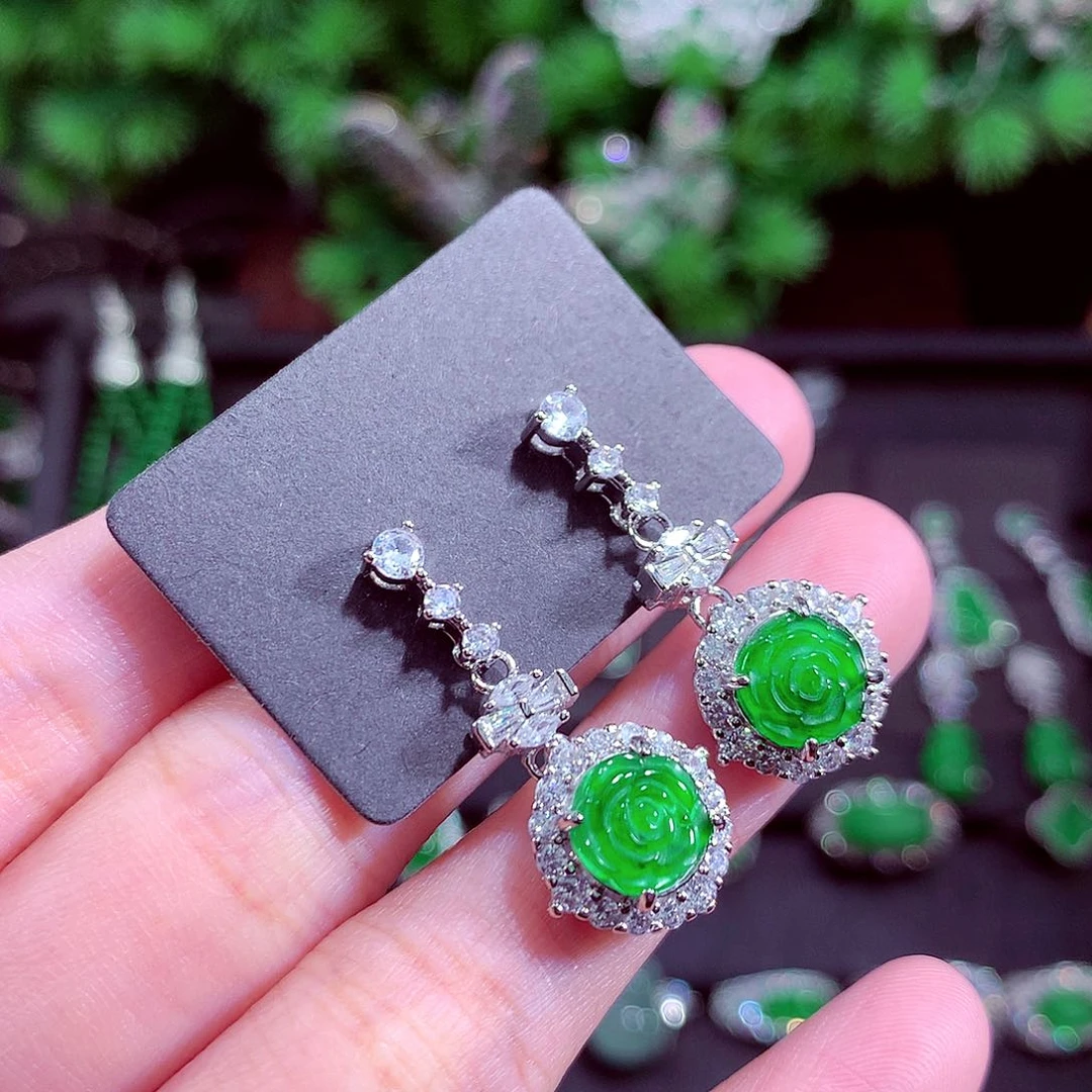 颈饰未镶嵌翡翠天然