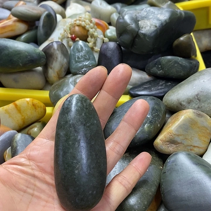 和田玉（糖玉）未镶嵌挂件