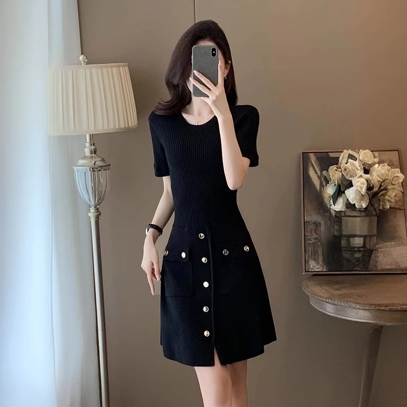 纳霍浦勒高级感针织连衣裙夏季收腰显瘦A字裙气质绝美法式小黑裙