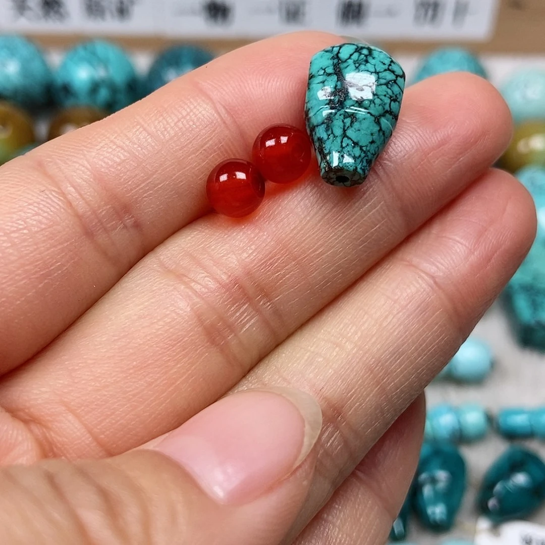 未镶嵌南红玛瑙珠宝半成品某***人