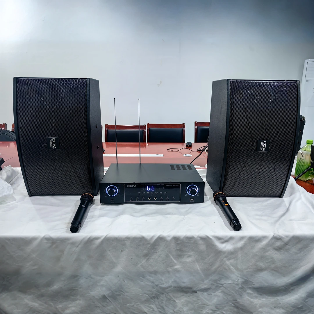未拆封  10寸音响套装1套（音箱2只+功放1台+话筒2只），不包运费
