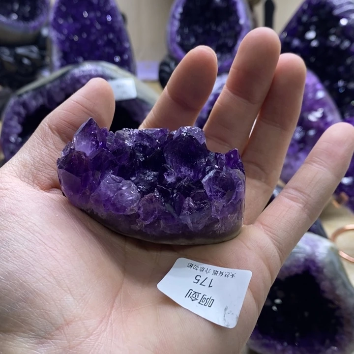 大型摆件（非配饰）未镶嵌水晶