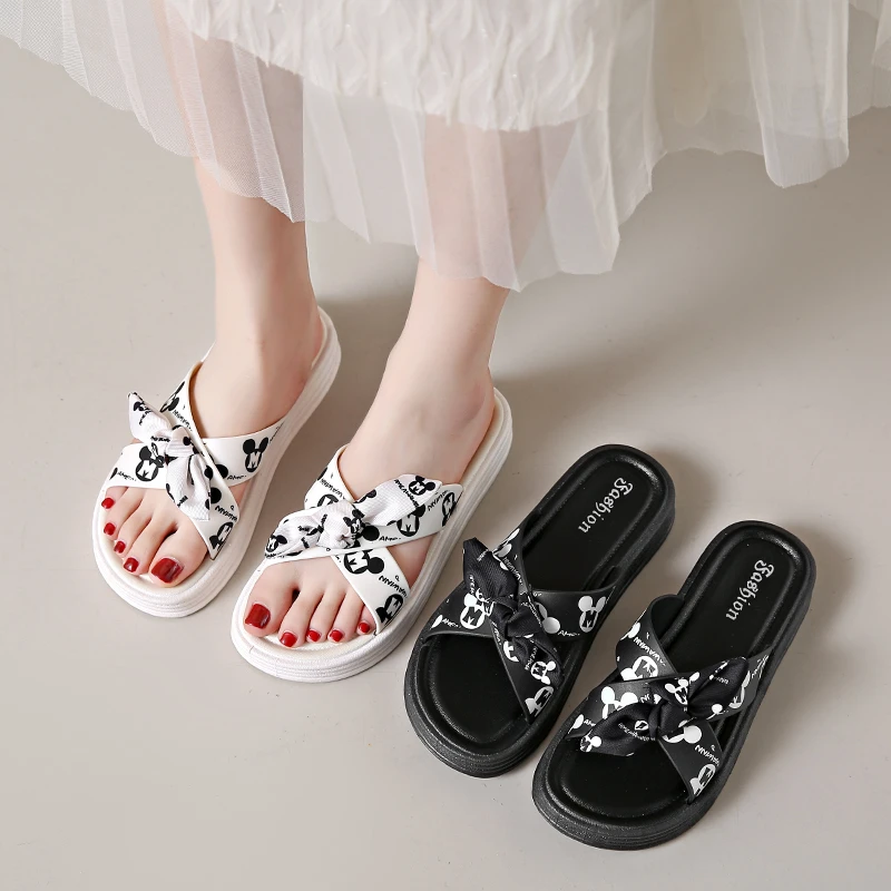 蝴蝶结拖鞋女新款夏季百搭女士平底防滑卡通外穿女学生时装凉拖鞋