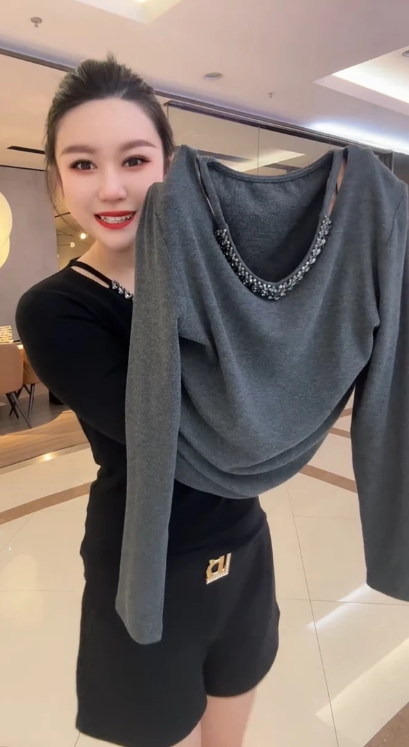 超美水钻慕斯薄绒针织衫