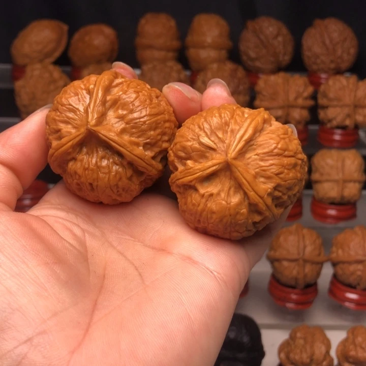 㞮***孞吊坠桃核980金香炉三楞