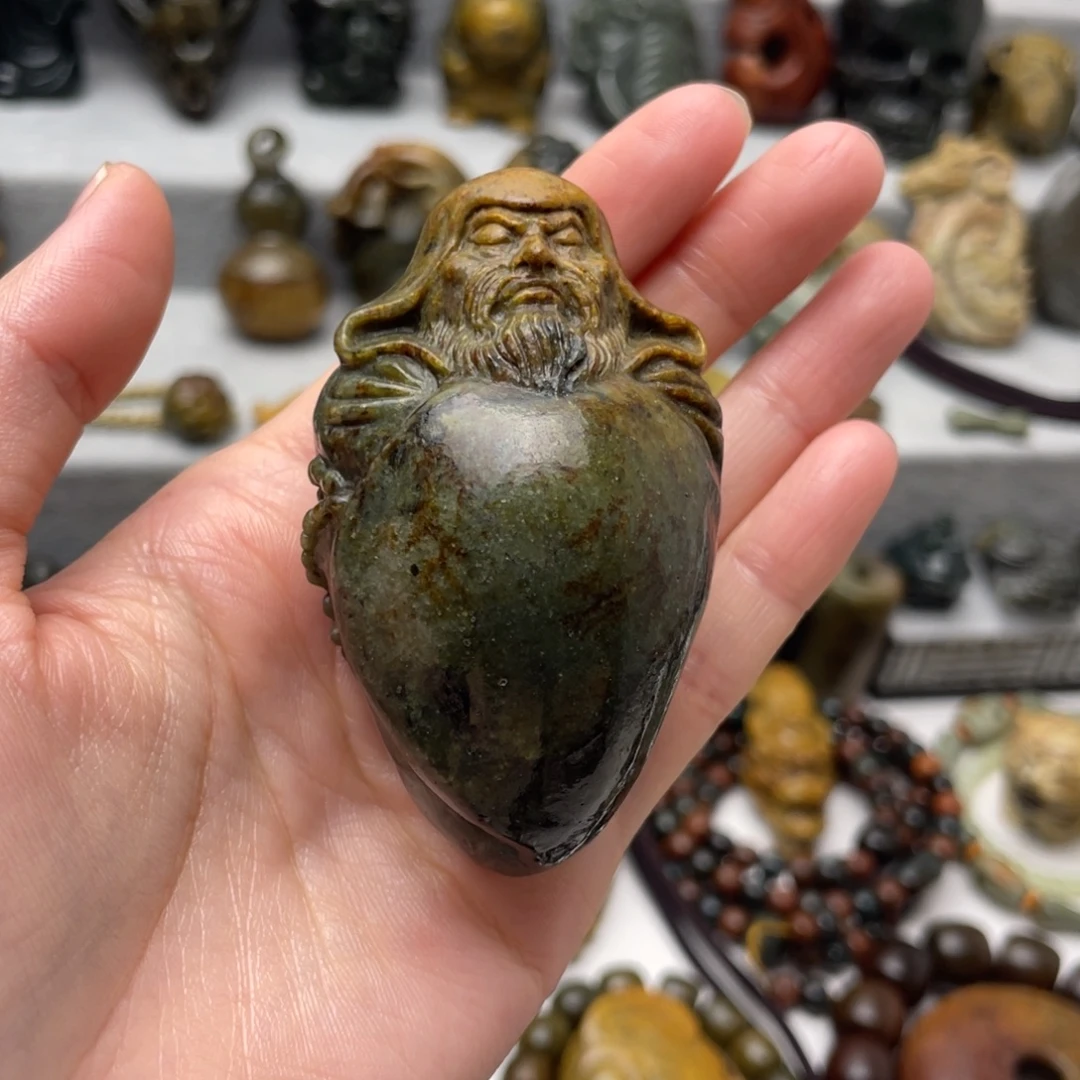 超***胖未镶嵌岫岩河磨玉（透闪石质玉）把件