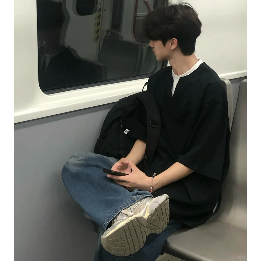 100%纯棉潮牌假两件黑插白短袖t恤男女夏季V领百搭休闲宽松上衣潮