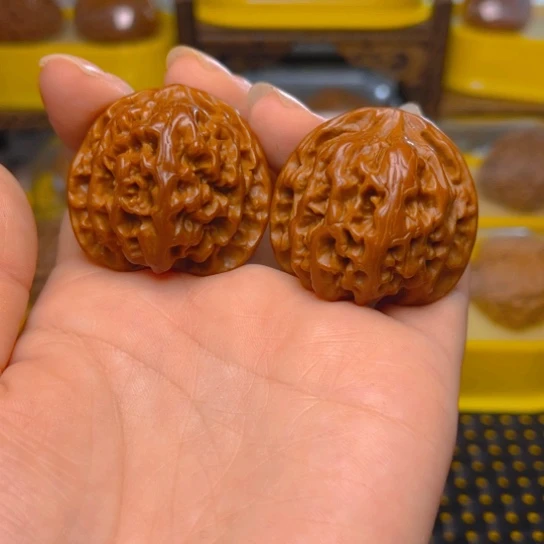 文玩核桃吊坠苹果园37