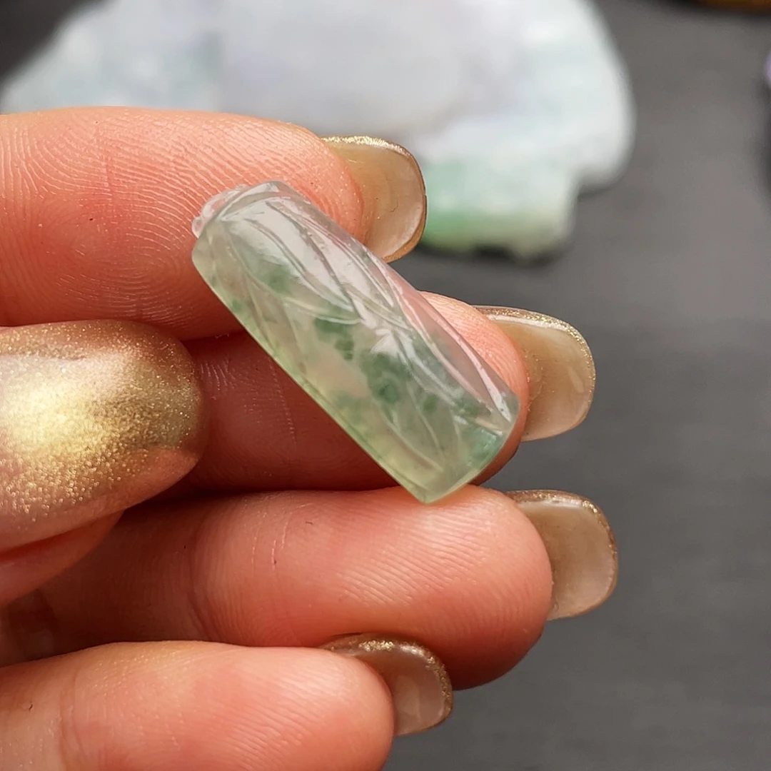 未镶嵌定制翡翠天然